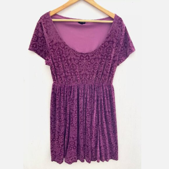 TORRID Magenta Pink Velvet Burnout Dress Elasticated Waist Fit & Flare Size 2 2X - Picture 1 of 4